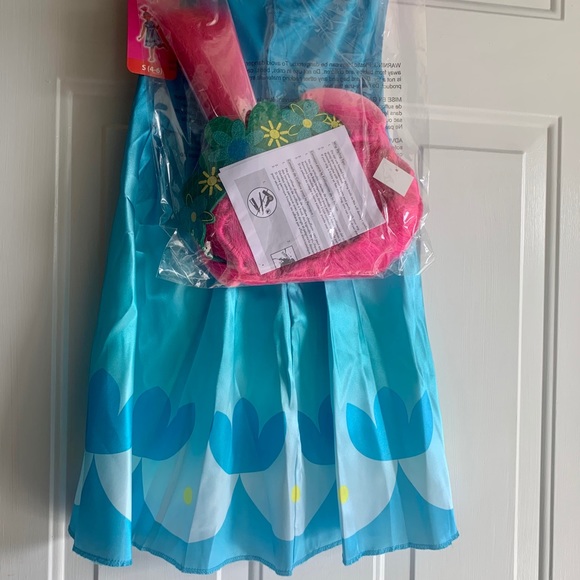 Trolls Poppy Girls Costume Dress Small 4-6 New - Picture 3 of 9